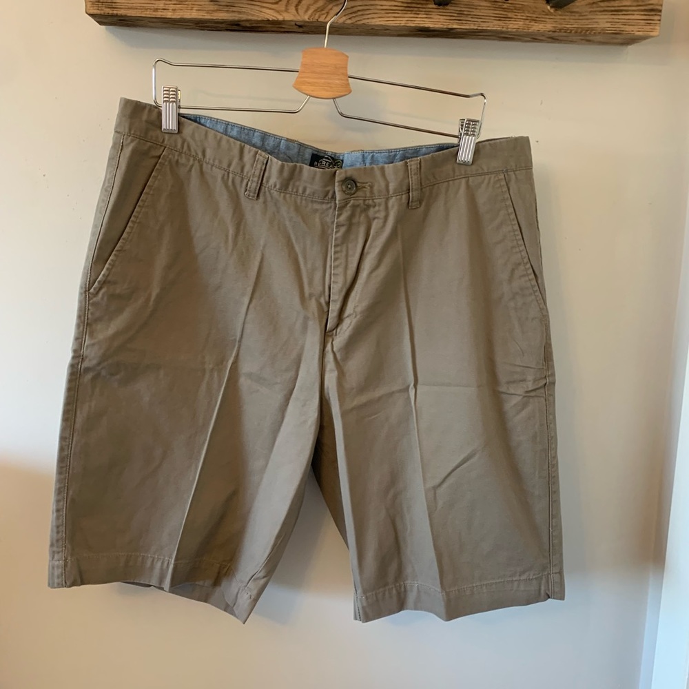 Retreat / Cotton / Khaki / Shorts